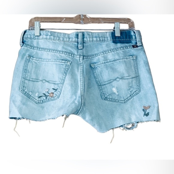 Lucky Brand Embroidered Button Fly Distressed Raw Hem Shorts - Picture 3 of 5